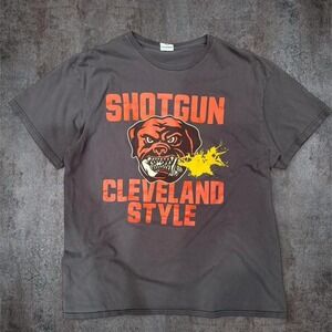 vintage "shotgun cleveland style" tee.